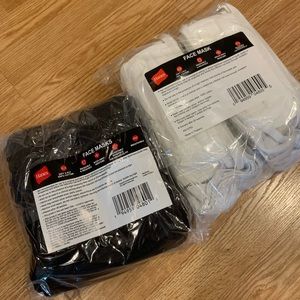 100 count Hanes Facemasks